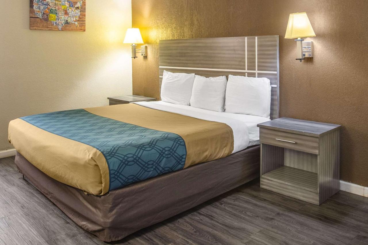 Econo Lodge Choice Hotels I 95 Savannah Gateway 24 Hour Fitness Center On Site Guest Laundry On Site Perkins Restaurant Georgetown Ngoại thất bức ảnh