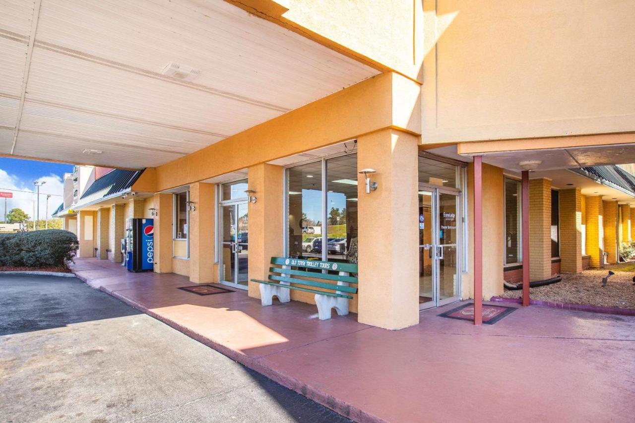 Econo Lodge Choice Hotels I 95 Savannah Gateway 24 Hour Fitness Center On Site Guest Laundry On Site Perkins Restaurant Georgetown Ngoại thất bức ảnh