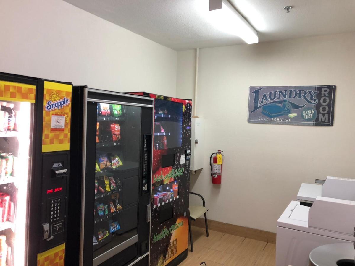 Econo Lodge Choice Hotels I 95 Savannah Gateway 24 Hour Fitness Center On Site Guest Laundry On Site Perkins Restaurant Georgetown Ngoại thất bức ảnh